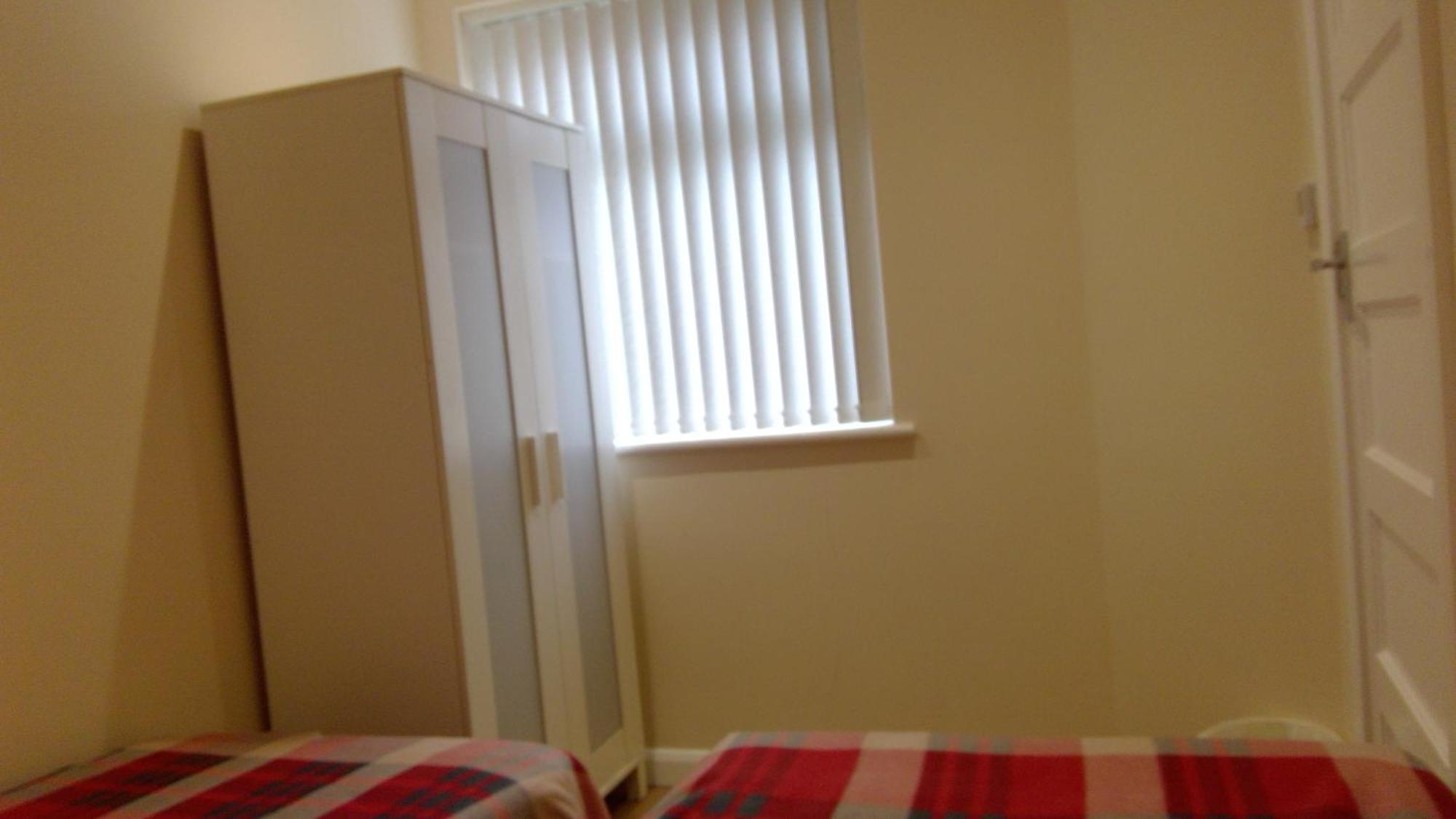 Luxury London Ensuite Double Room, Park Free, Tram-Train! Mitcham Buitenkant foto